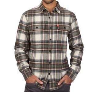 THE AMERICAN OUTDOORSMAN
Ultra Heavyweight Flannel Shirt